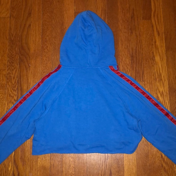 Cropped Sweatshirt - Picture 4 of 4